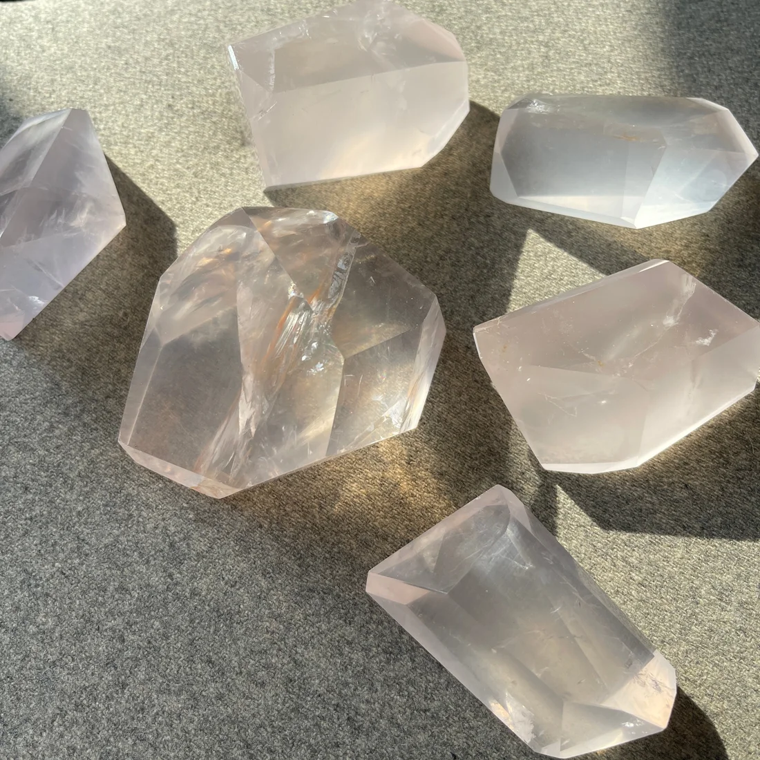 Gemmy Rose Quartz Free Form