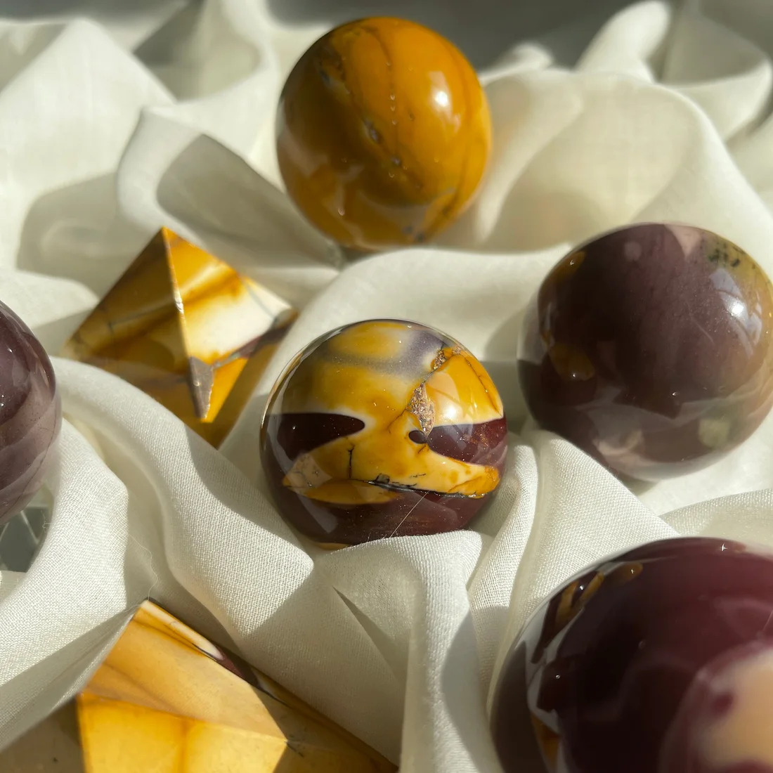 Mookaite Jasper Sphere