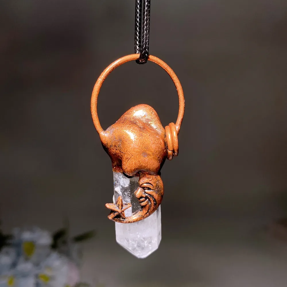 Clear Quartz Pendant with Metal Moo Face Decor Crystal Healing Bulk Wholesale