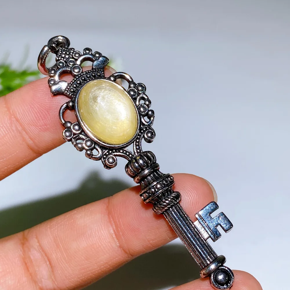 Silver Crystal Key Pendant Crystal Healing Bulk Wholesale